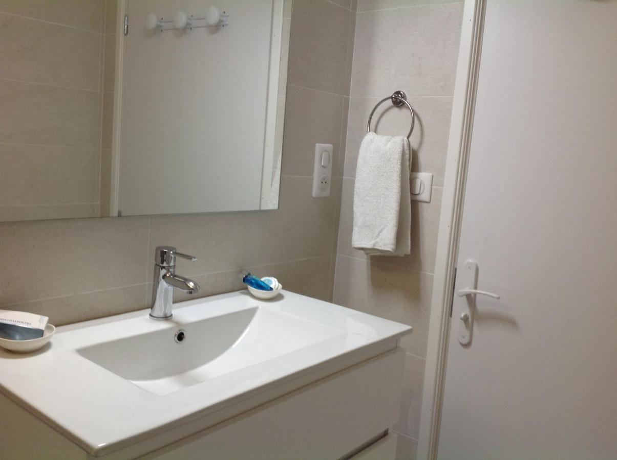 Chambre Double Avec Salle De Bain Privative Hendaye Luaran gambar