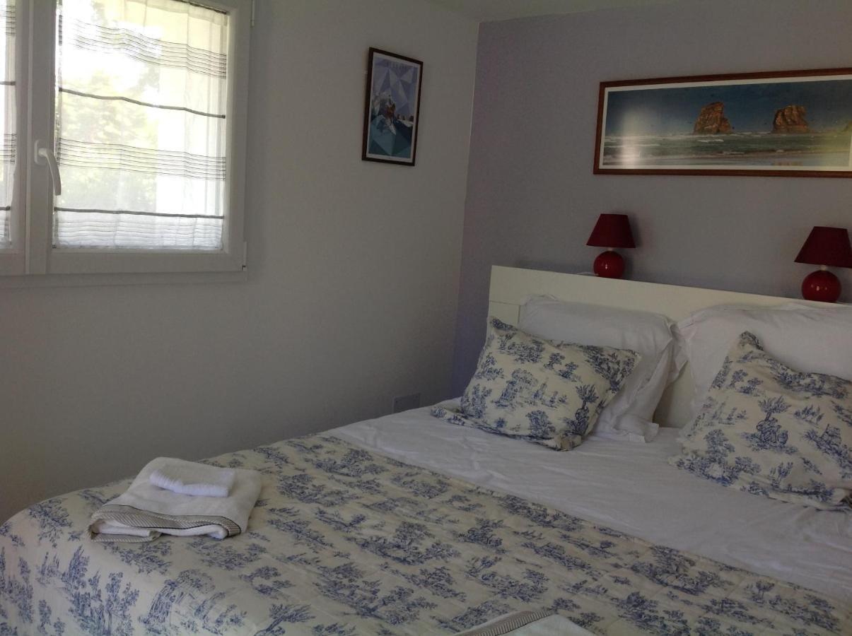 Chambre Double Avec Salle De Bain Privative Hendaye Luaran gambar