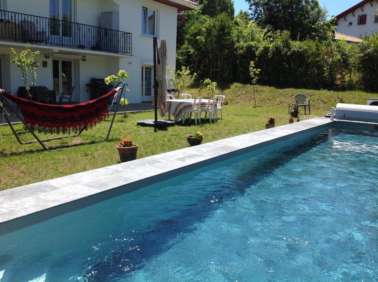 Chambre Double Avec Salle De Bain Privative Hendaye Luaran gambar