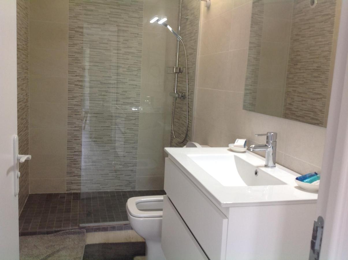 Chambre Double Avec Salle De Bain Privative Hendaye Luaran gambar