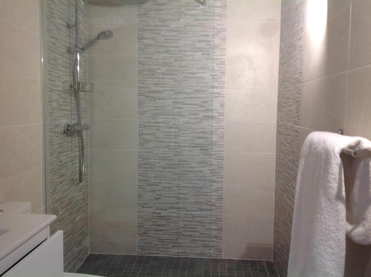 Chambre Double Avec Salle De Bain Privative Hendaye Luaran gambar